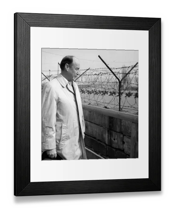 Framed Print : Ambassador Stevenson At The Berlin Wall