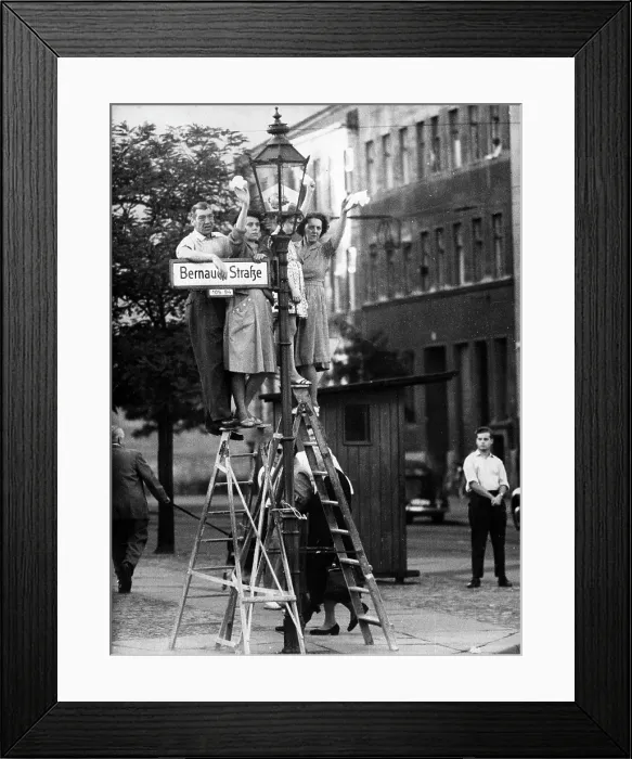 Framed Print : Looking Over Berlin Wall Framed Print : Looking Over Berlin Wall