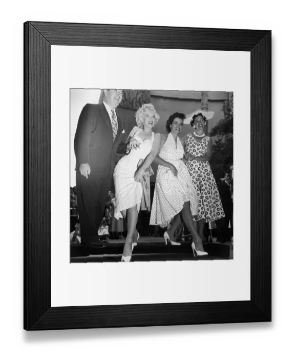 Framed Print : Marilyn And Russell Framed Print : Marilyn And Russell