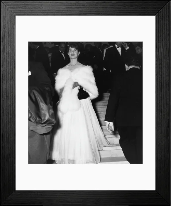 Framed Print : Brigitte Bardot Framed Print : Brigitte Bardot