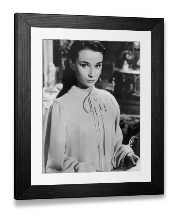 Framed Print : Audrey Hepburn Framed Print : Audrey Hepburn
