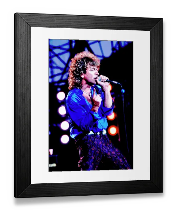 Framed Print : Robert Plant On Stage At Live Aid