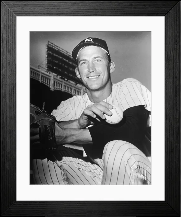 Framed Print : Stottlemyre Poses With Ball