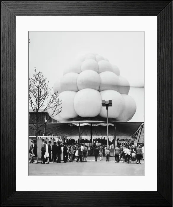 Framed Print : Bulbous Sculpture At New York World's Fair Framed Print : Bulbous Sculpture At New York World's Fair
