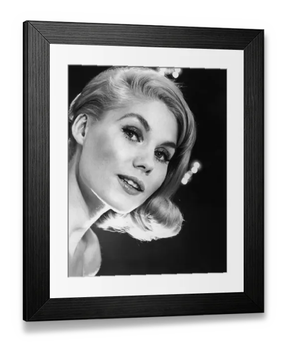 Framed Print : Blonde Coiffure Framed Print : Blonde Coiffure