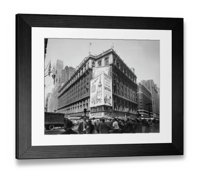 Framed Print : Macy's, 34th Street & 6th, NYC Framed Print : Macy's, 34th Street & 6th, NYC