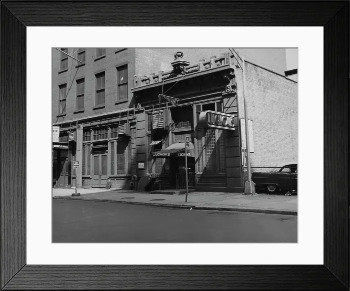Framed Print : Lüchow's, Manhattan, NYC Framed Print : Lüchow's, Manhattan, NYC