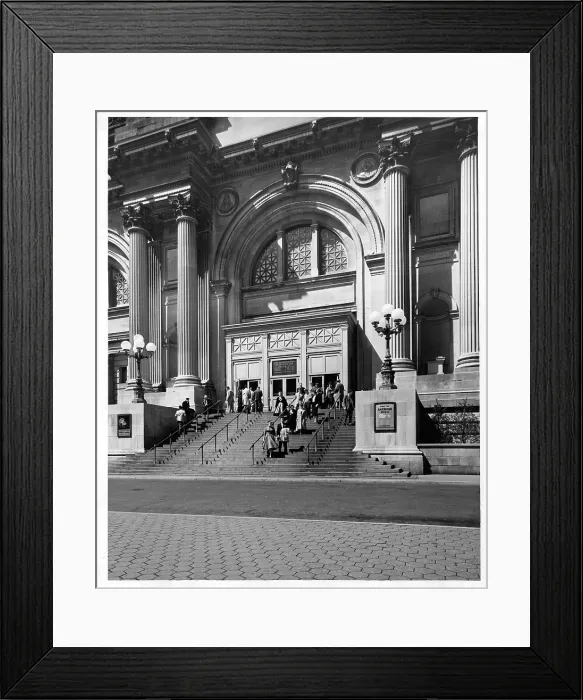 Framed Print : The Metropolitan Museum of Art In New York City, New York Framed Print : The Metropolitan Museum of Art In New York City, New York