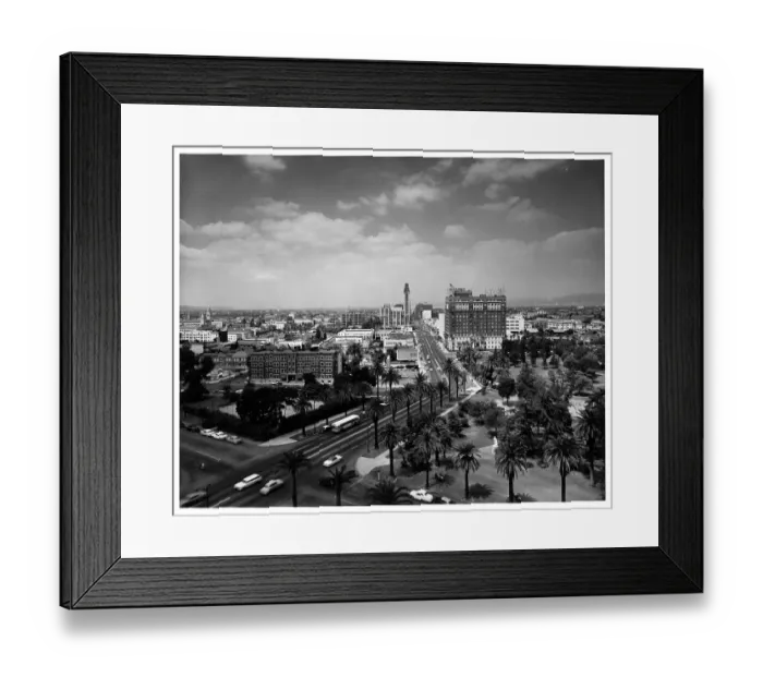 Framed Print : MacArthur Park In Los Angeles, California Framed Print : MacArthur Park In Los Angeles, California