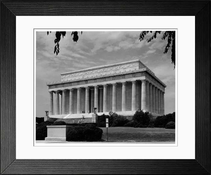Framed Print : Lincoln Memorial In Washington, DC Framed Print : Lincoln Memorial In Washington, DC
