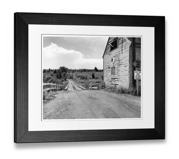 Framed Print : Floating Bridge In Brookfield, Vermont Framed Print : Floating Bridge In Brookfield, Vermont