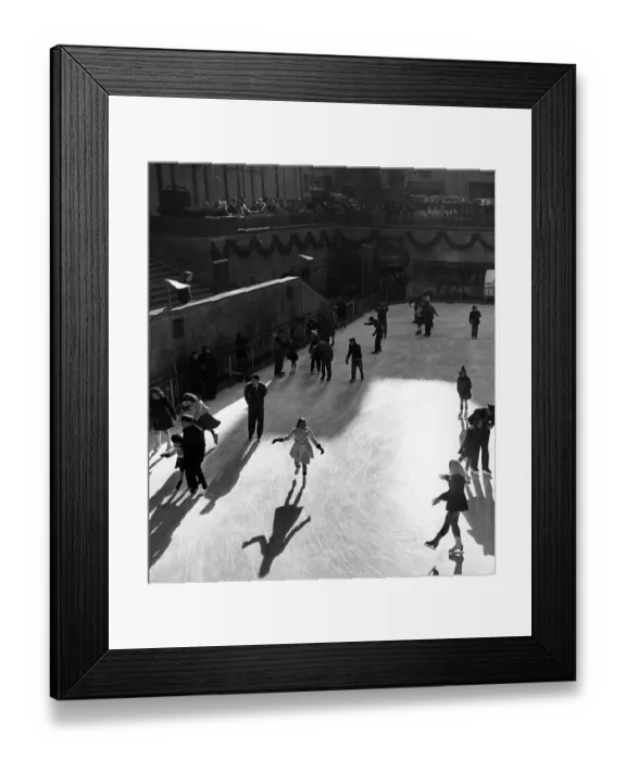 Framed Print : Ice Skating At Rockefeller Center, New York City Framed Print : Ice Skating At Rockefeller Center, New York City