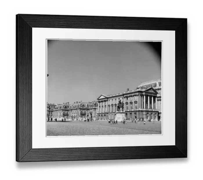Framed Print : Front of Versailles Palace In Paris, France