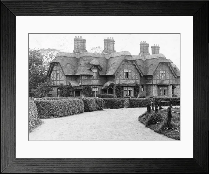 Framed Print : CASTLE. A view of a castle in Herringfleet, England Framed Print : CASTLE. A view of a castle in Herringfleet, England