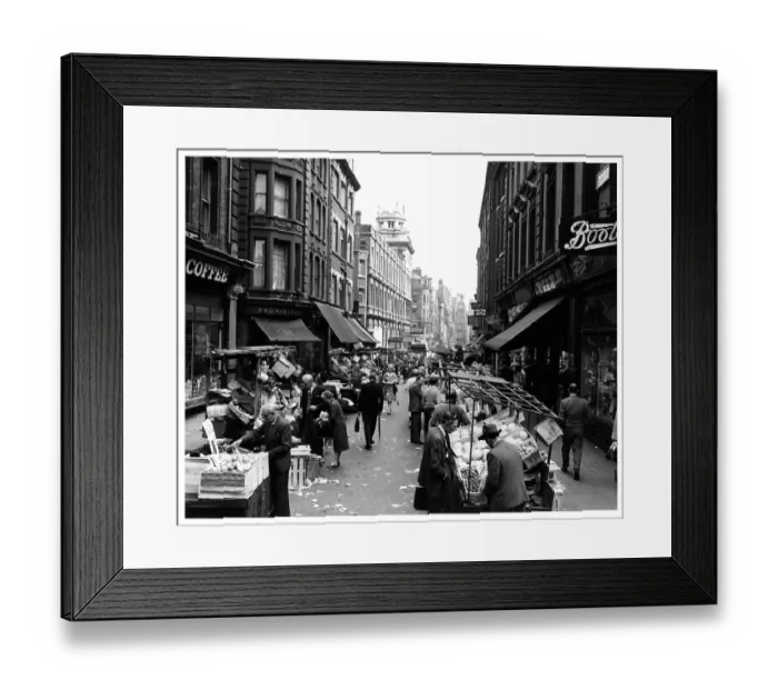 Framed Print : LONDON. A street view in London, England Framed Print : LONDON. A street view in London, England