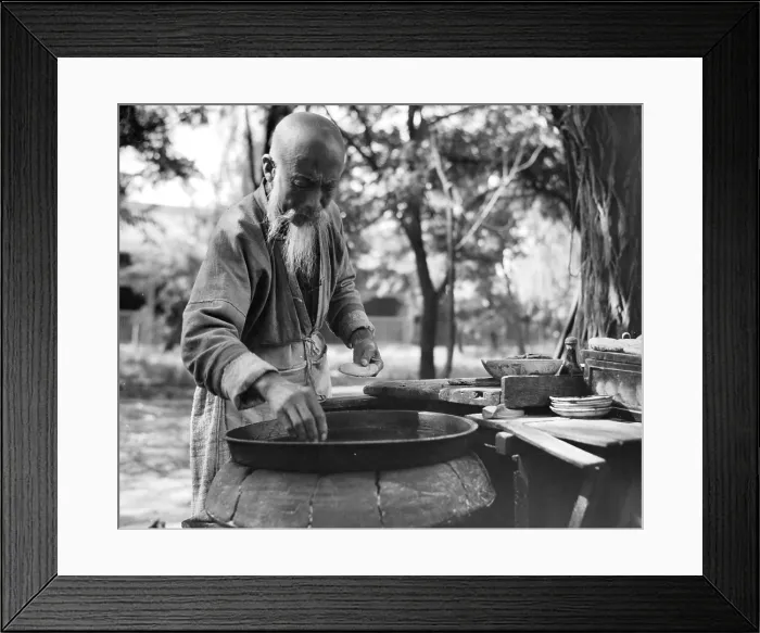 Framed Print : RESTAURATEUR OF IMPERIAL PALACE Framed Print : RESTAURATEUR OF IMPERIAL PALACE