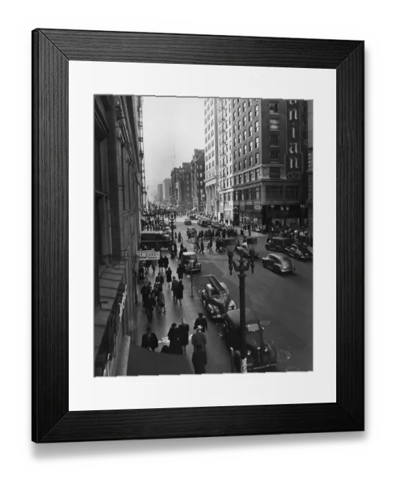 Framed Print : Sixth Avenue, Portland Framed Print : Sixth Avenue, Portland