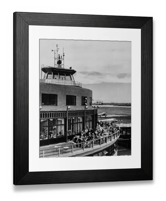 Framed Print : Aviation Terrace Restaurant, LaGuardia Airport Framed Print : Aviation Terrace Restaurant, LaGuardia Airport