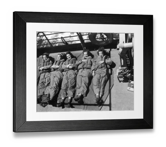 Framed Print : WACS Relax Framed Print : WACS Relax