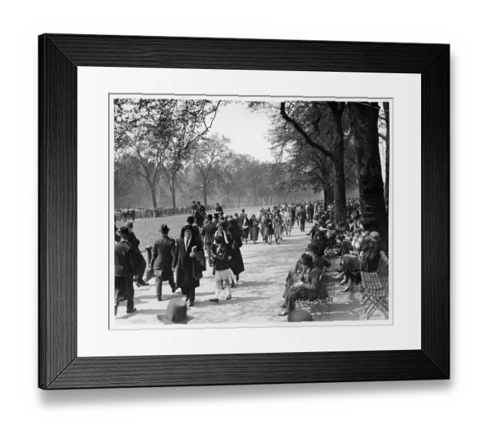 Framed Print : HYDE PARK. A view as pedestrians walk in Hyde Park in London, England Framed Print : HYDE PARK. A view as pedestrians walk in Hyde Park in London, England