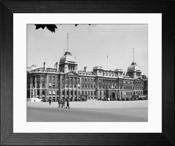 Framed Print : ADMIRALTY BUILDING Framed Print : ADMIRALTY BUILDING