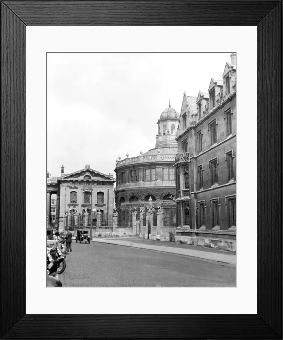Framed Print : CLARENDON BUILDING Framed Print : CLARENDON BUILDING