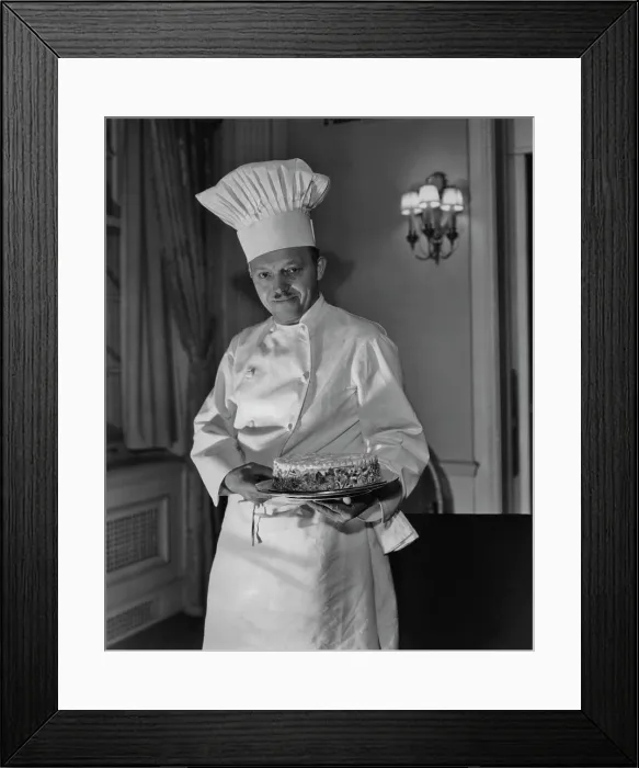 Framed Print : Pastry Chef Framed Print : Pastry Chef