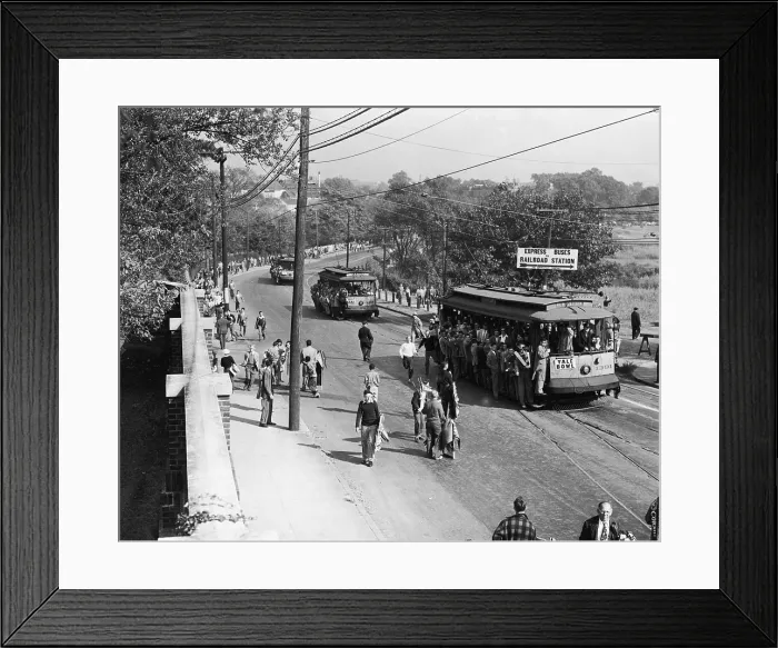 Framed Print : Fans Headed To Yale Bowl Framed Print : Fans Headed To Yale Bowl