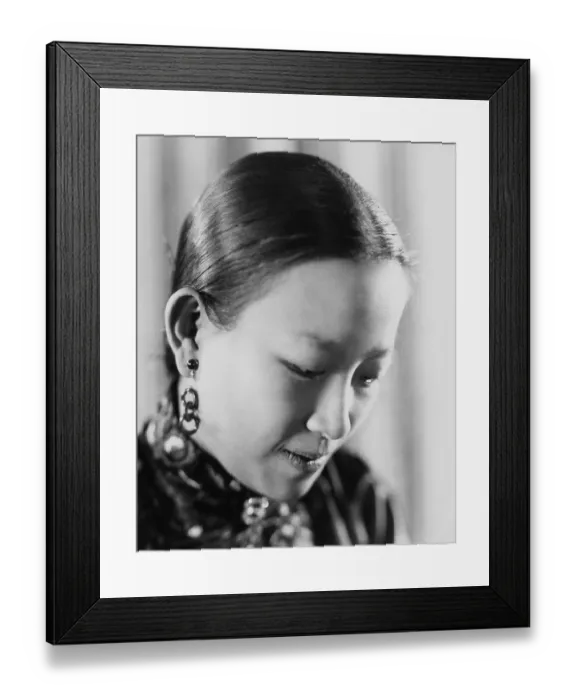 Framed Print : Chinese Woman Framed Print : Chinese Woman