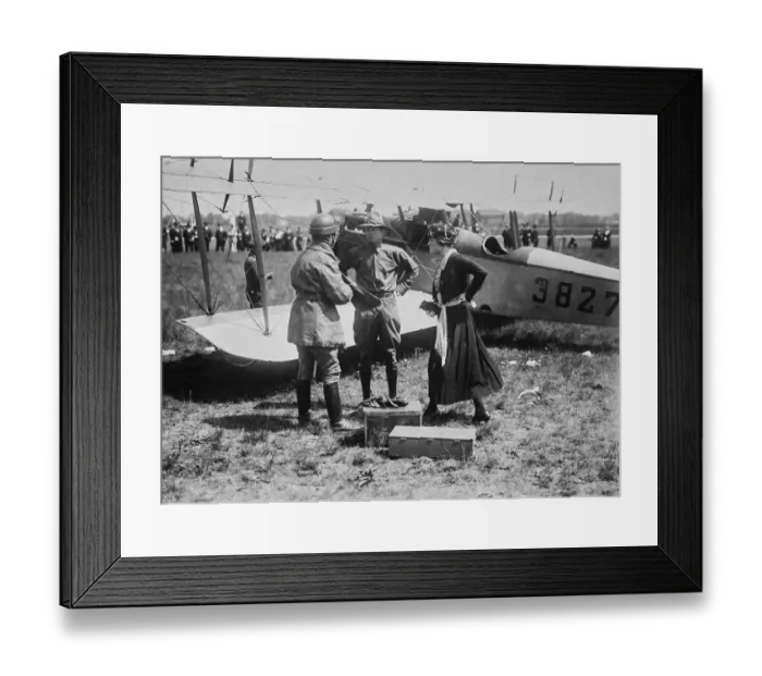 Framed Print : The Curtiss JN 'Jenny' Biplane, Circa 1915 Framed Print : The Curtiss JN 'Jenny' Biplane, Circa 1915