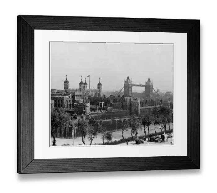 Framed Print : TOWER OF LONDON Framed Print : TOWER OF LONDON