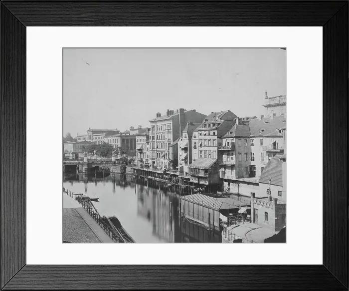Framed Print : River Spree In Berlin