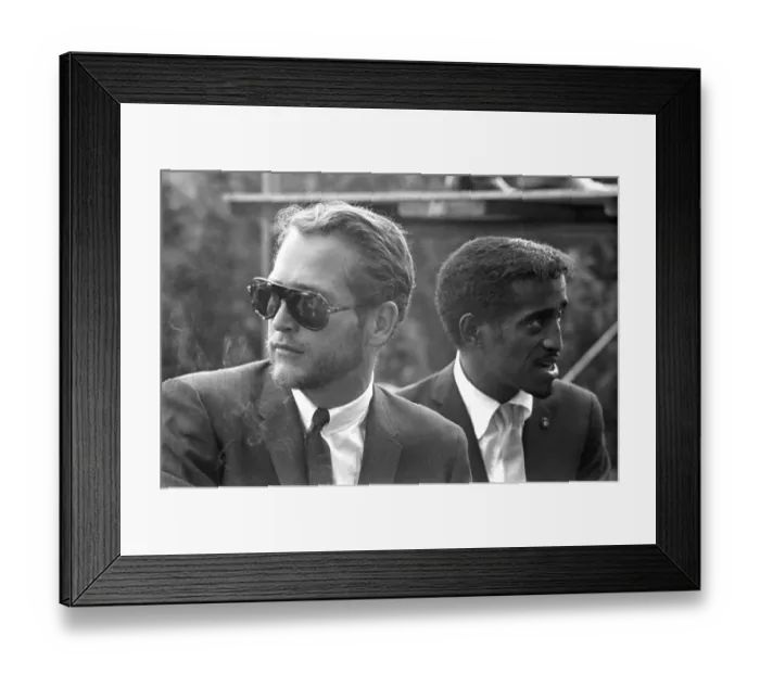 Framed Print : Paul Newman & Sammy Davis Jr At The March On Washington Framed Print : Paul Newman & Sammy Davis Jr At The March On Washington