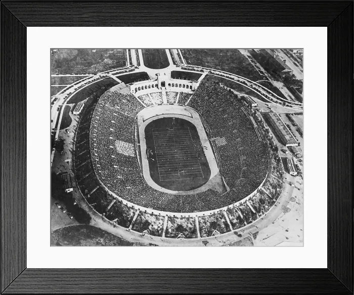 Framed Print : L A Memorial Coliseum Framed Print : L A Memorial Coliseum