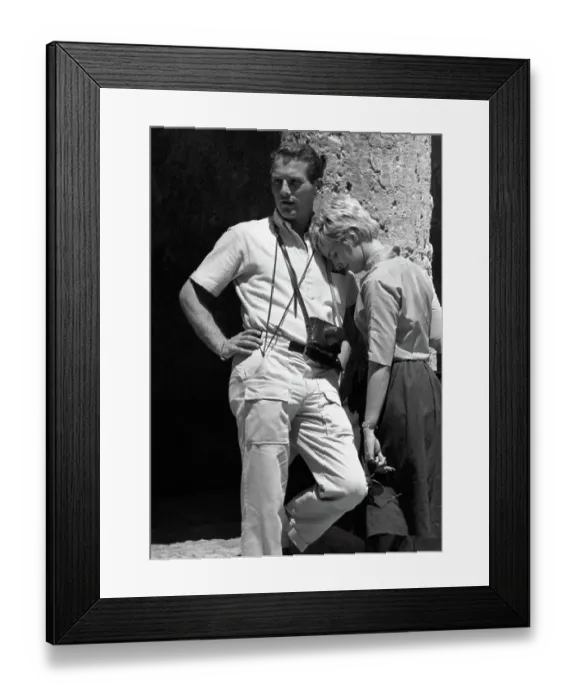 Framed Print : Paul Newman and Joanne Woodward In A Tender Moment Framed Print : Paul Newman and Joanne Woodward In A Tender Moment