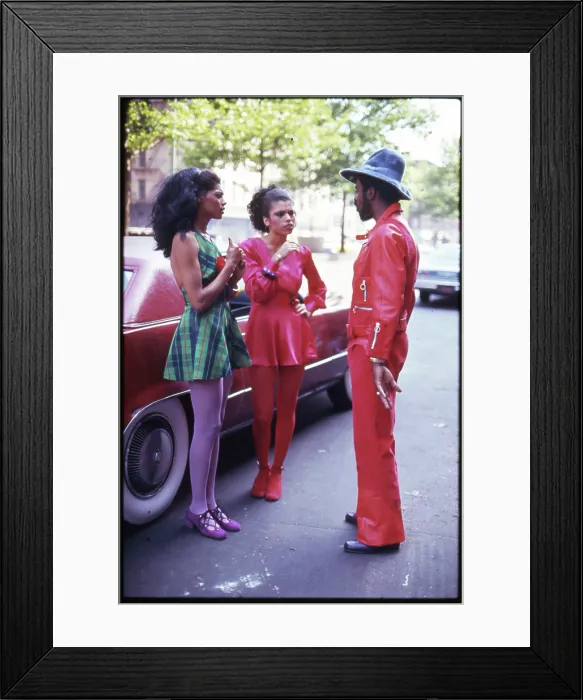 Framed Print : Three 1970s Models In New York Framed Print : Three 1970s Models In New York