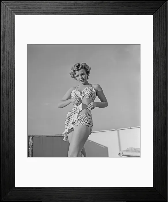 Framed Print : Marilyn Monroe Framed Print : Marilyn Monroe