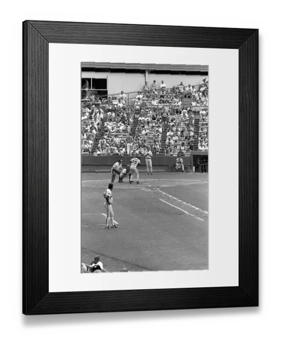 Framed Print : Barry Bonds At Bat, Shea Stadium Framed Print : Barry Bonds At Bat, Shea Stadium