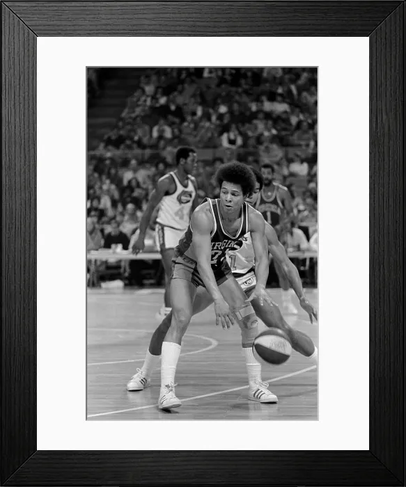 Framed Print : Denver Nuggets v Virginia Squires, 1-30-76 Framed Print : Denver Nuggets v Virginia Squires, 1-30-76