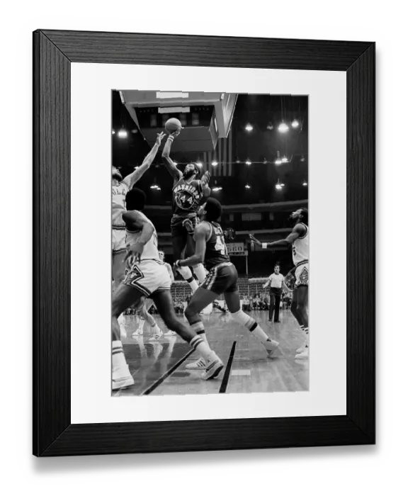 Framed Print : American basketball player Clifford Ray playing for the Golden State Warriors at the Chicago Stadium, Chicago, Illinois