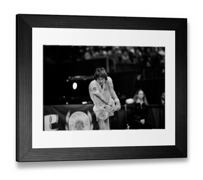 Framed Print : Jimmy Coonorsl during the Miller Light Challange of Champions at the Rosemont Horizon in Rosemont, Illinois