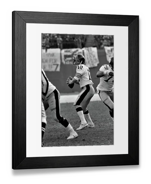 Framed Print : Pittsburgh Steelers v Denver Broncos Framed Print : Pittsburgh Steelers v Denver Broncos