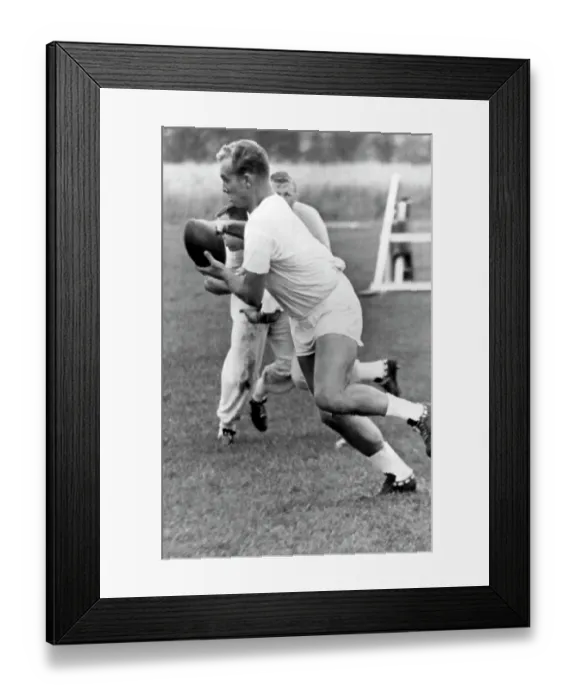Framed Print : Paul Horning Works Out
