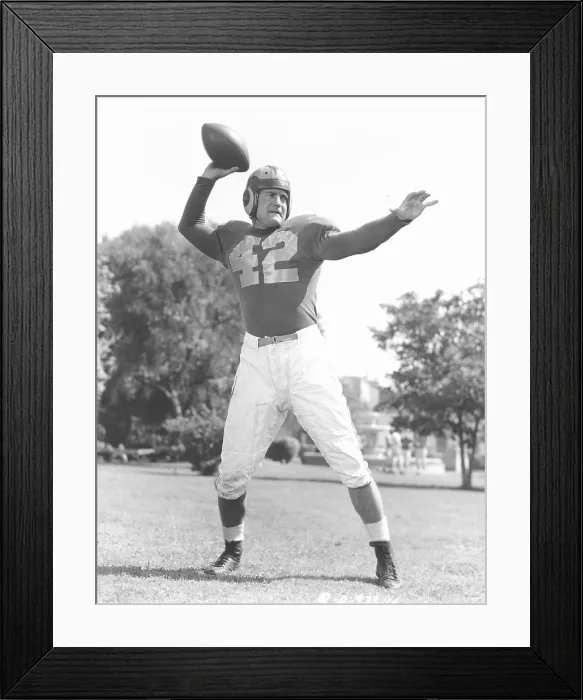 Framed Print : Chicago Bears quarterback Sid Luckman Framed Print : Chicago Bears quarterback Sid Luckman