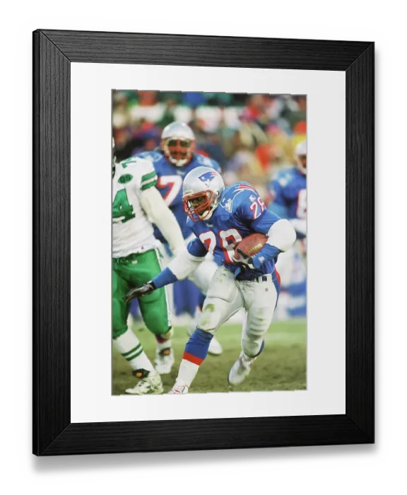 Framed Print : Patriots Curtis Martin Heads Upfield