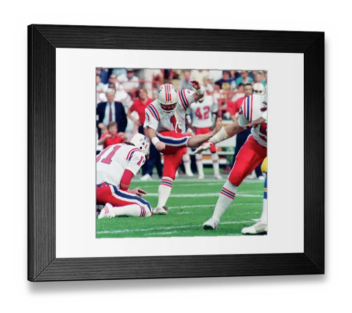 Framed Print : New England Patriots Kicker Tony Franklin Framed Print : New England Patriots Kicker Tony Franklin