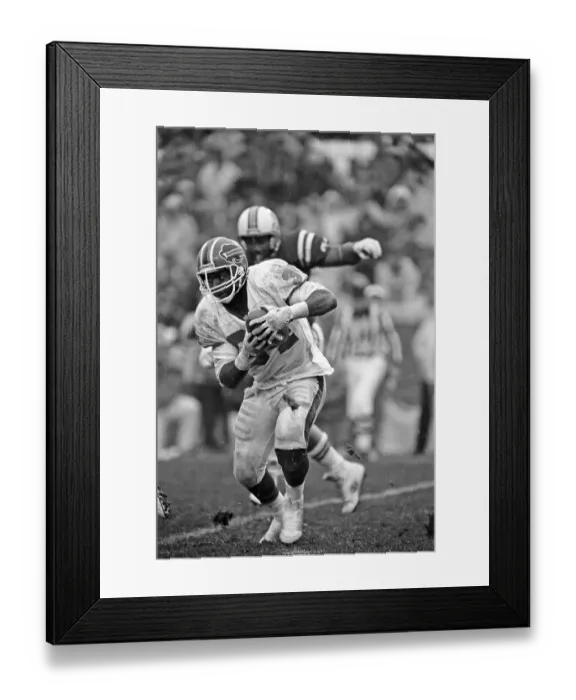 Framed Print : Buffalo Bills V New England Patriots Framed Print : Buffalo Bills V New England Patriots