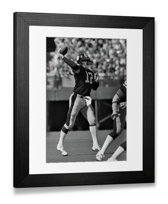 Framed Print : Pittsburgh Steelers v Cincinnati Bengals