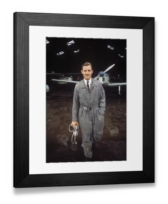 Framed Print : Graham Hill