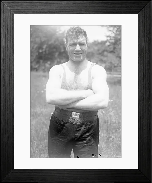 Framed Print : Tom Heeney Framed Print : Tom Heeney